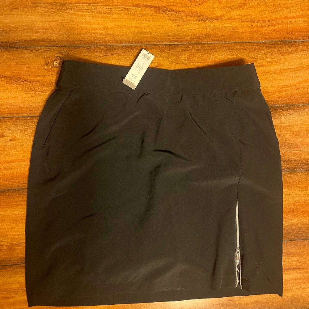 Chicos Zipper Detail Skort- Brand New